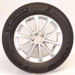 Wheel Package de invierno de aleación de 17 pulgadas con neumáticos Michelin para Clase GLA H247, Clase GLB X247, original Mercedes-Benz