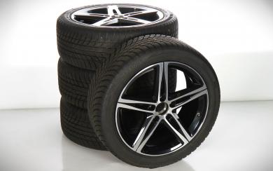 Juego completo de ruedas de invierno de aleación de 18 pulgadas con neumáticos Bridgestone para Clase A 177, CLA ShootingBrake X118 y otros, original Mercedes-Benz