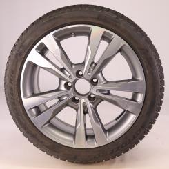 Wheel Package de invierno de aleación de 18 pulgadas con neumáticos Pirelli para Clase C 205, original Mercedes-Benz