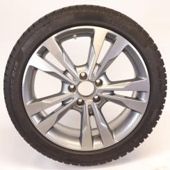 Wheel Package de invierno de aleación de 18 pulgadas con neumáticos Pirelli para Clase C 205, original Mercedes-Benz