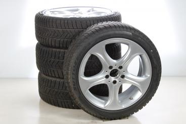 Juego de ruedas completas de aluminio de 18 pulgadas PIRELLI Clase C 205 