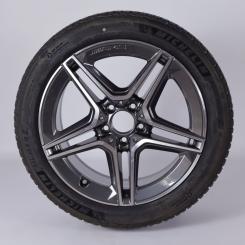 Wheel Package de invierno de aleación de 18 pulgadas con neumáticos Michelin para Clase C 205, original Mercedes-AMG