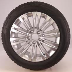 Wheel Package de invierno de aleación de 17 pulgadas con neumáticos Pirelli para Clase C 206, original Mercedes-Benz