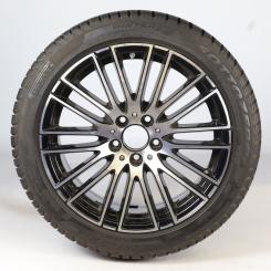 Wheel Package de invierno de aleación de 18 pulgadas con neumáticos Pirelli para Clase C 206, original Mercedes-Benz