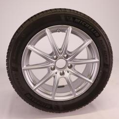 Wheel Package de invierno de aleación de 17 pulgadas con neumáticos Michelin para Clase C 206, original Mercedes-Benz