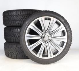 Juego completo de ruedas de invierno de aleación de 19 pulgadas con neumáticos Pirelli para Clase E 213, EClase ECoupé 238, original Mercedes-Benz
