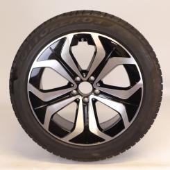 Wheel Package de invierno de aleación de 19 pulgadas con neumáticos Pirelli para Clase E 214, original Mercedes-Benz