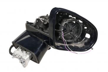 Soporte del retrovisor derecho 