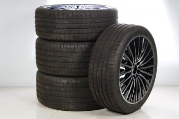 Juego completo de ruedas de verano de aleación de 19 pulgadas con neumáticos Goodyear para CLE 236, original Mercedes-AMG