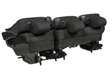 Asiento de tres plazas parte trasera 