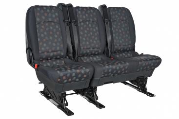 Asiento de tres plazas, confort para las plazas traseras/2 a 