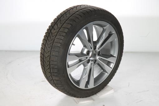 Wheel Package de invierno de aleación de 18 pulgadas con neumáticos Pirelli para Clase C 205, original Mercedes-Benz
