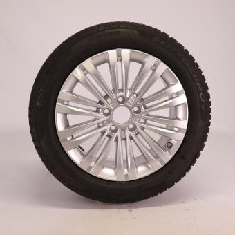 Wheel Package de invierno de aleación de 17 pulgadas con neumáticos Pirelli para Clase C 206, original Mercedes-Benz