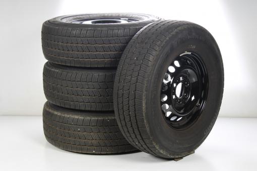 Juego completo de ruedas de invierno de acero de 16 pulgadas con neumáticos Kumho para Sprinter VS30 Hinterradantrieb 907, original Mercedes-Benz